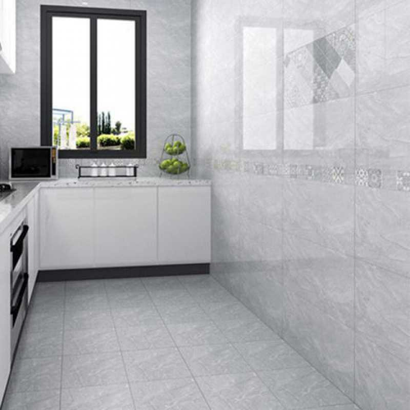 Глянцевая керамическая плитка для ванной 600x600 мм