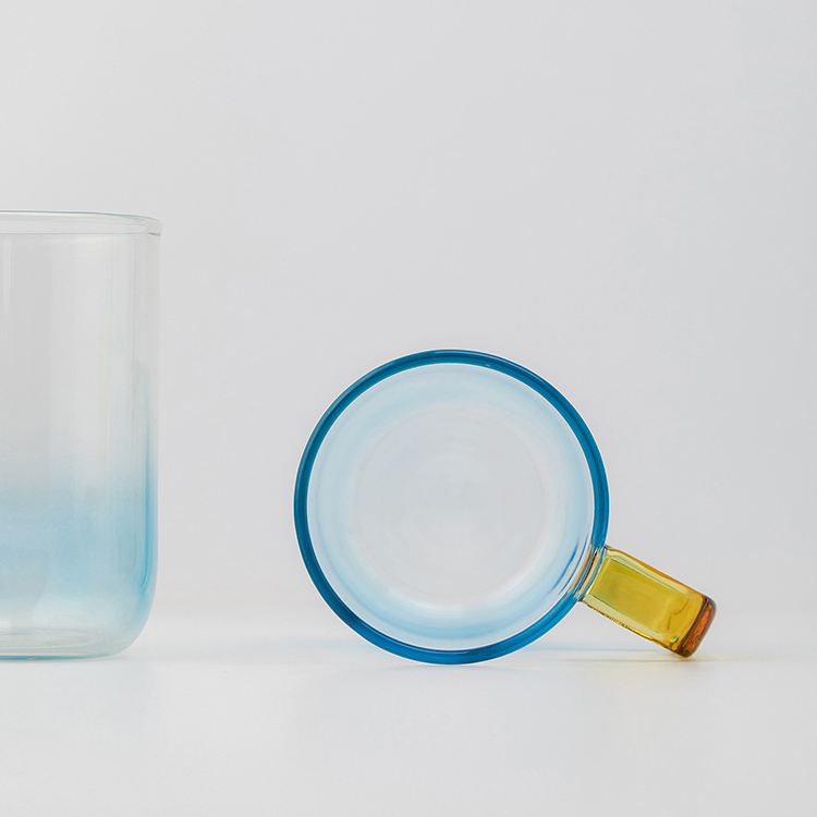 Grink Customized Good Quality Blue Gradient Color Glass Coffee Cup with Handle Carrying