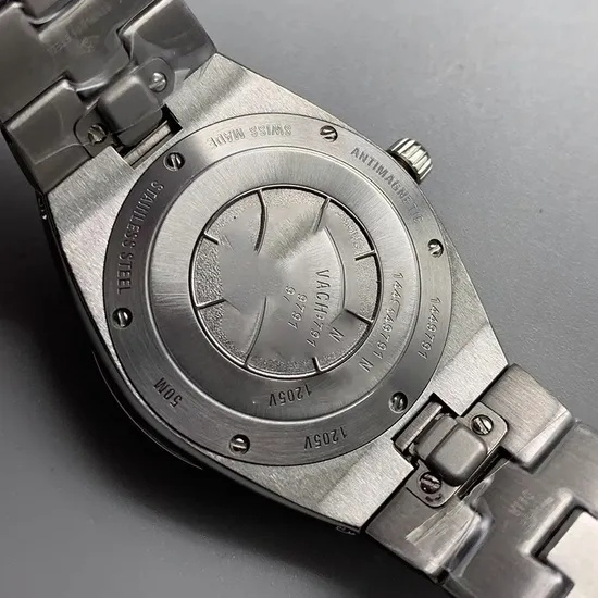 Stainless Steel Blue Sapphire Crystal with Solid Base Deployment Clasp 33mm Quartz Movement Copy 904L Super Clone 1-1 Watch Steel Automatic Aaaaa Clean Factory