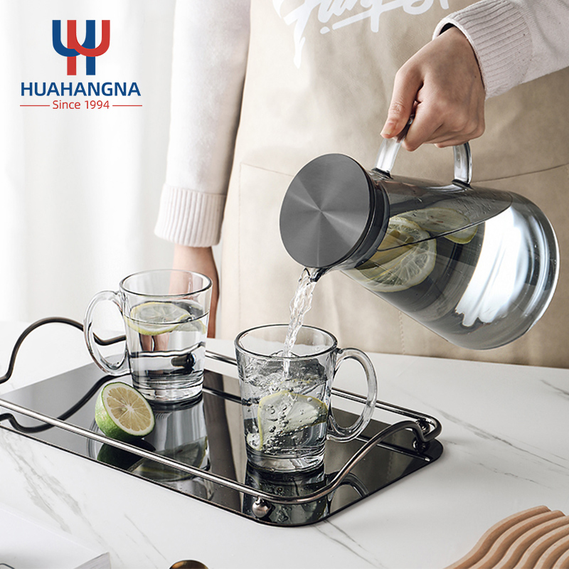 Custom Logo Hot/Cold Water Jug 1.8 Liter 60 Ounces High Borosilicate Glass Drinking Carafe/Pitcher Set with Stainless Steel Lid