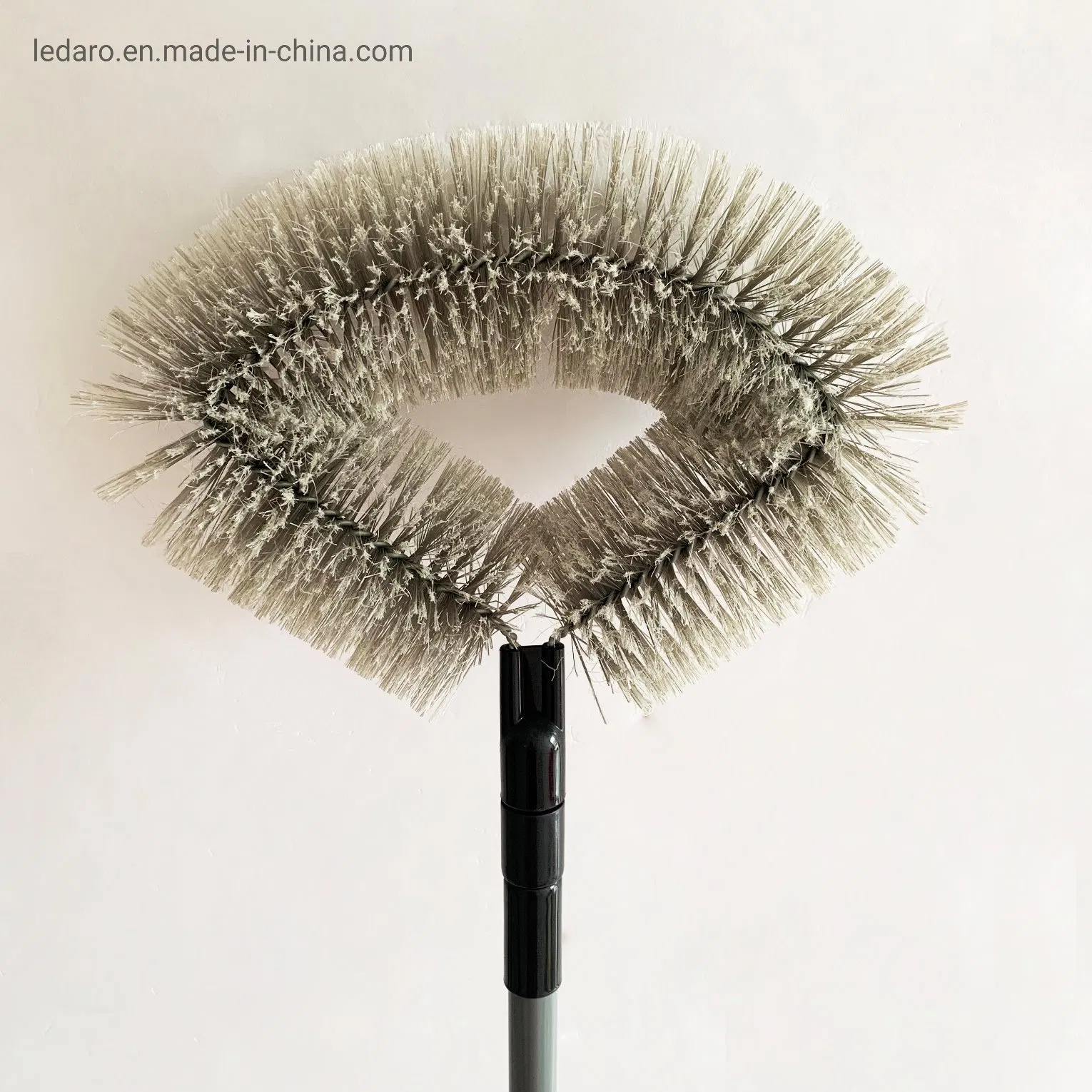 Wholes Price Durable Flexible Bulldozer Cobweb Duster with Long Metal Telescoping Pole and Twisted Wire PVC Bristles for Ceiling Cleaning