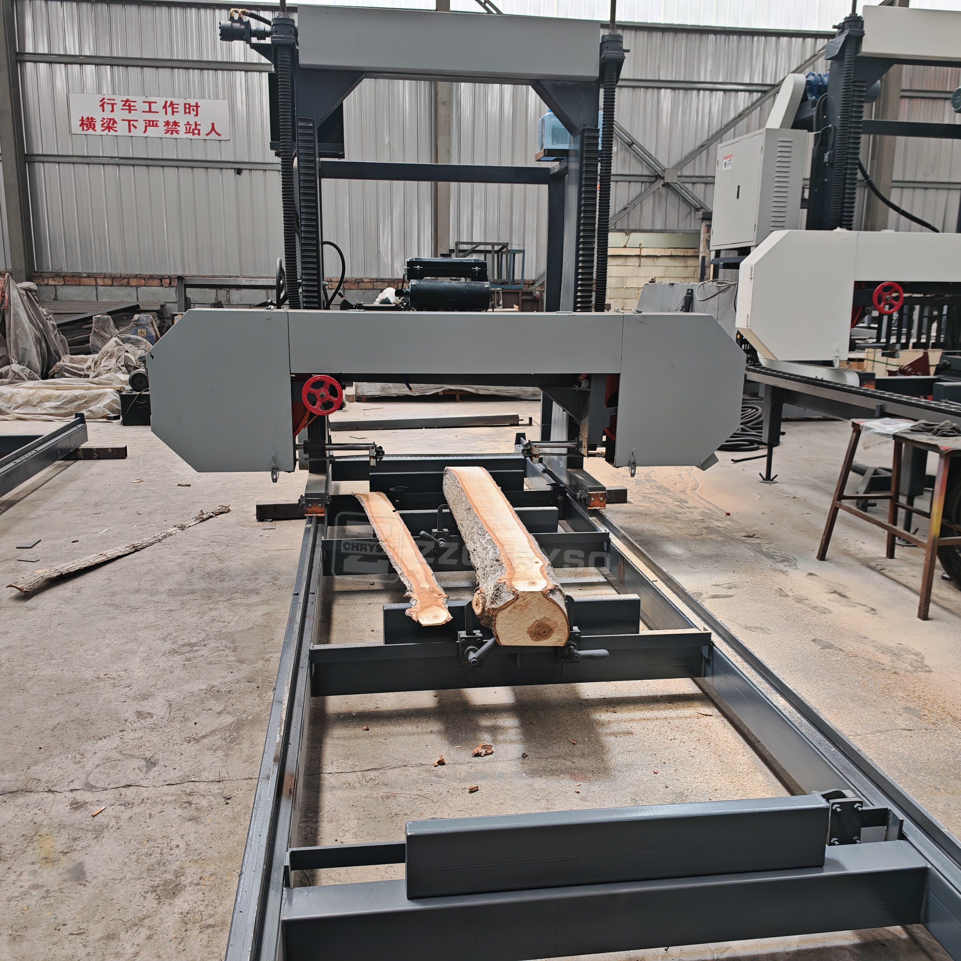 Ленточная пилорама горизонтальная на прицепе передвижная