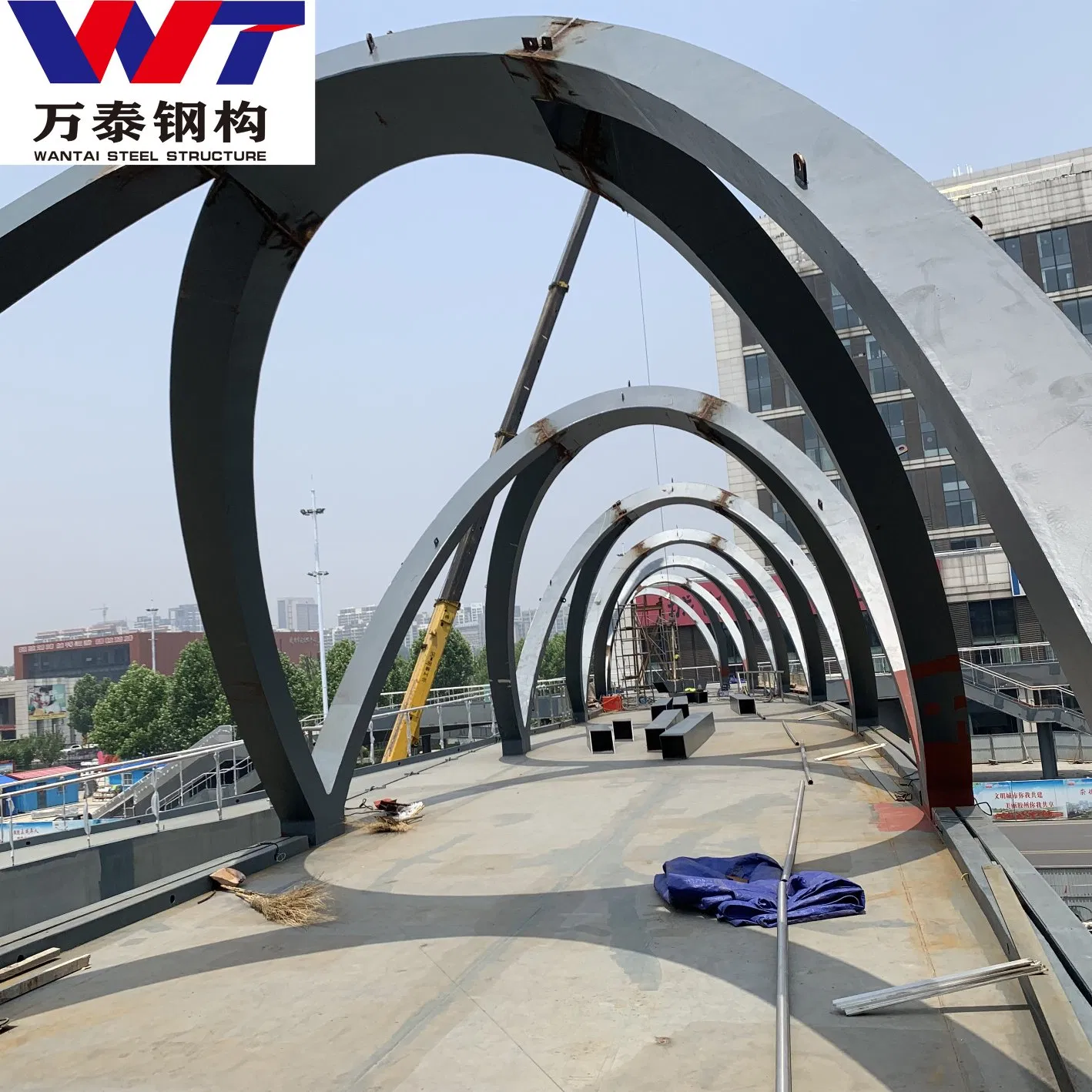 Prefab Steel Structure Railway Bridge Footbridge Over River Bridge Pedestrian Bridge