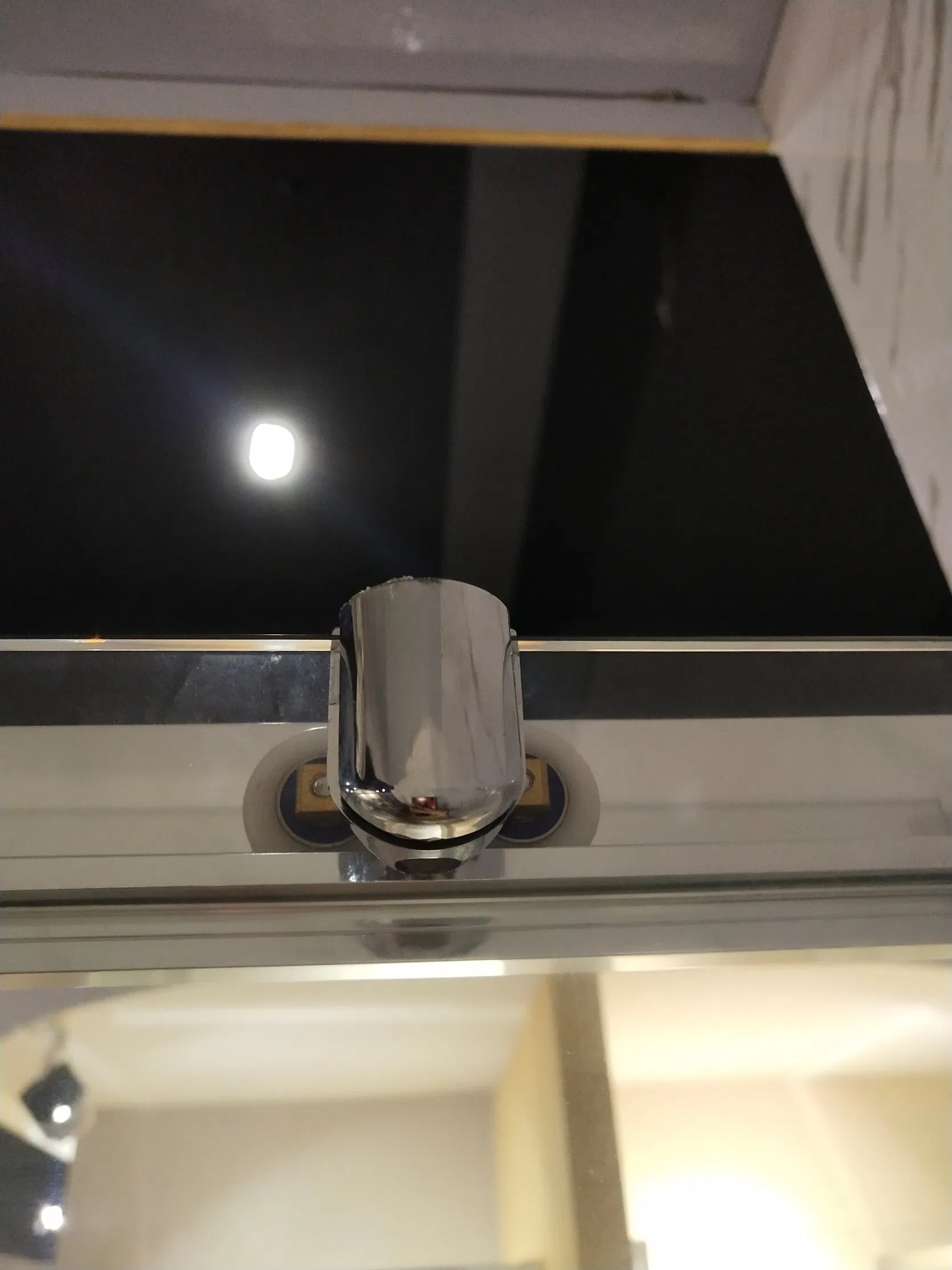 Two Doors Sliding Shower Enclosure with Tempered Glass