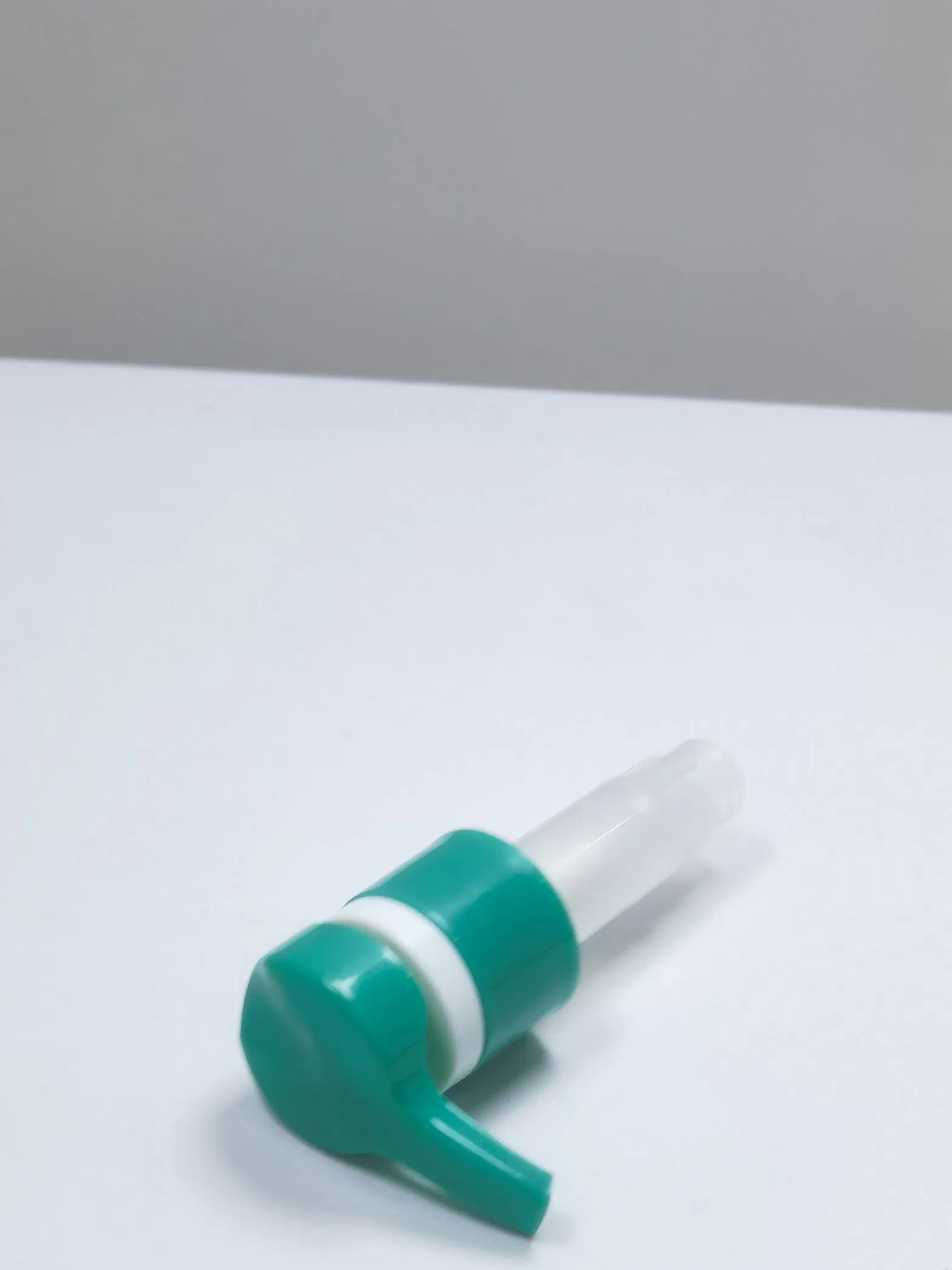 24 28/410 Spring Outside Cosmetic Pump Serum Dispenser Screw Lock Lotion Pump