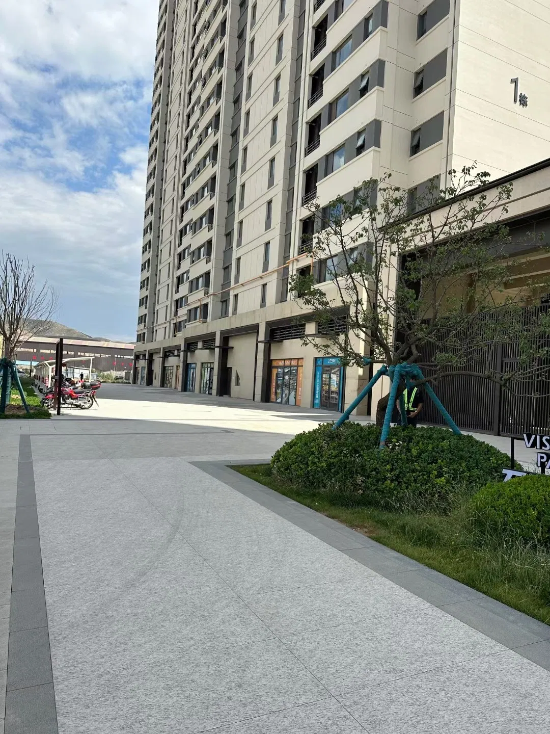 Плитка тротуарная 600x600 мм противоскользящая 20 мм