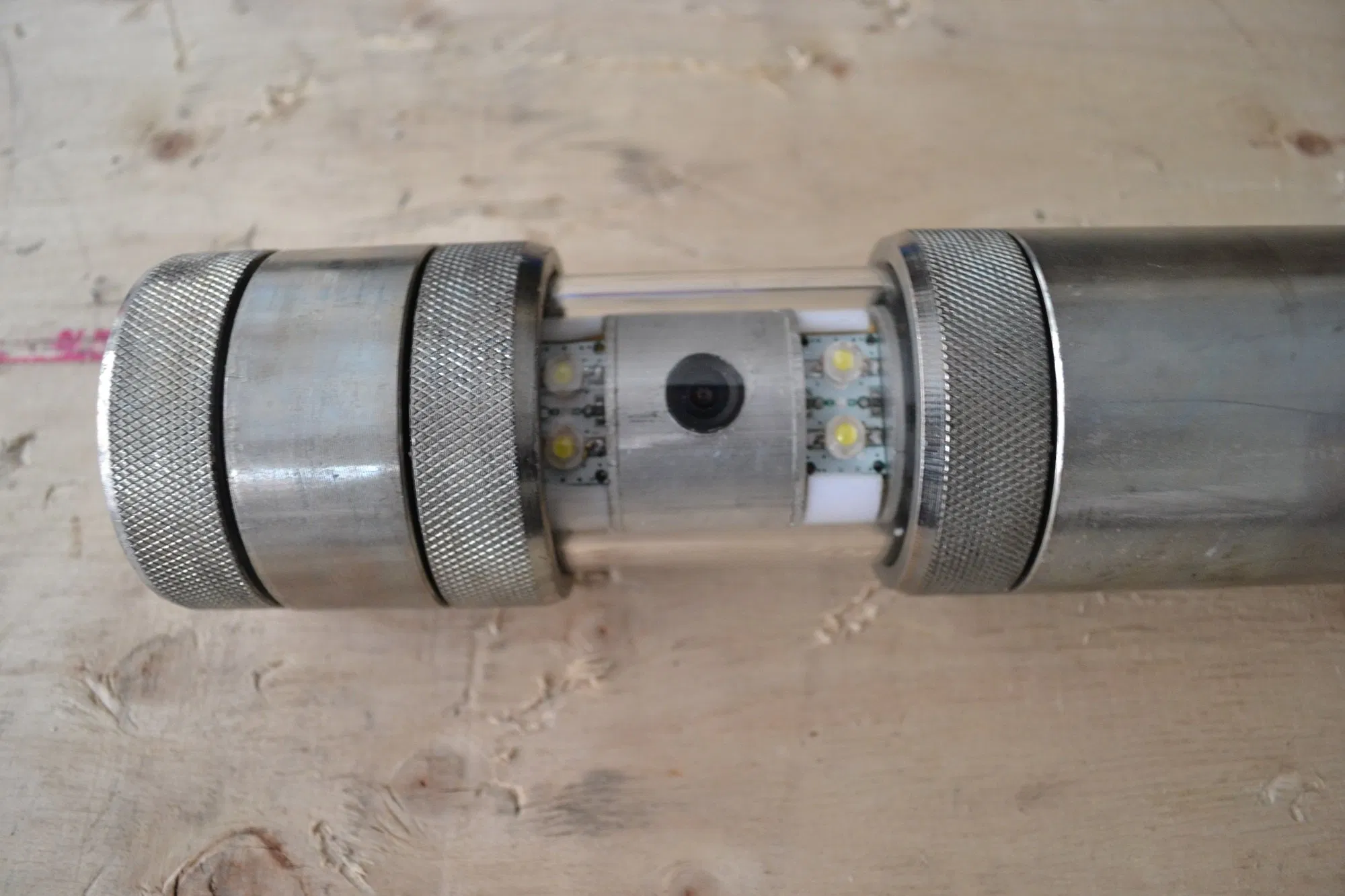 Промышленная камера для глубоких скважин с двумя объективами 73мм