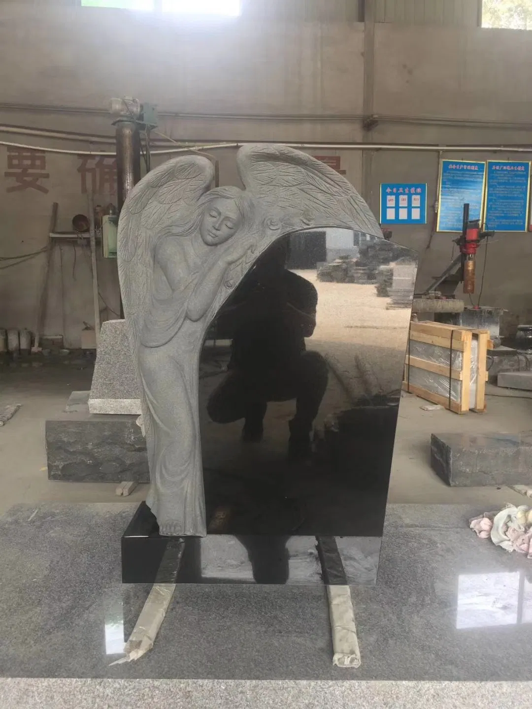 China Black Granite High Polished Tombstone Monument Headstones