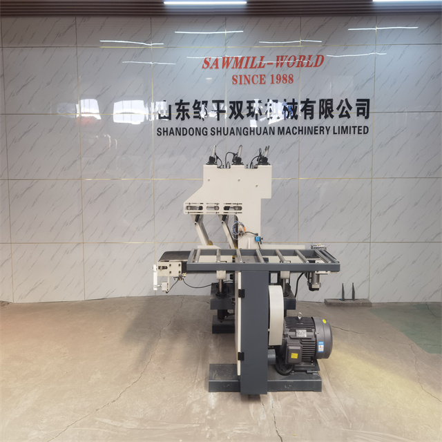 Ленточная пила по дереву горизонтальная ЧПУ