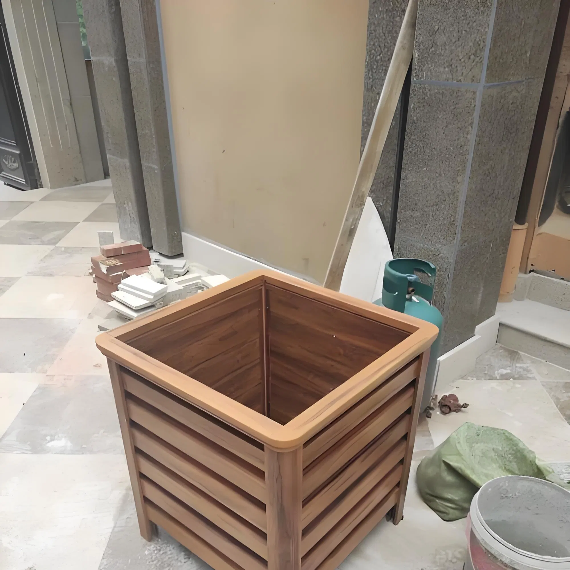 Durable Aluminum Flower Pot for Creative Outdoor Garden Projects