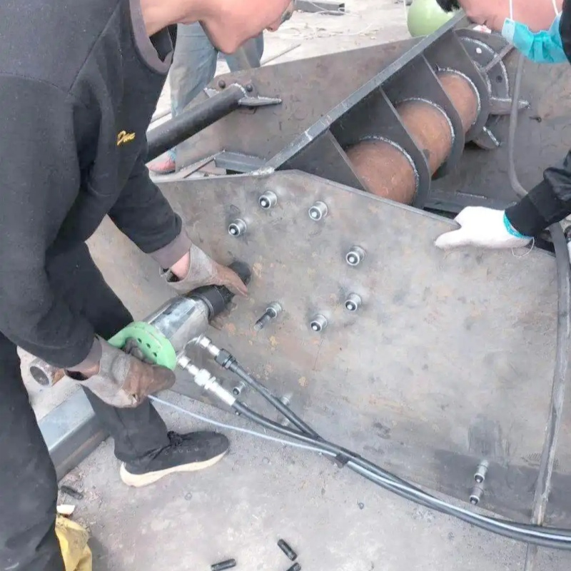 Hydraulic Lockbolt Riveter Machine for High-Strength Vibration Steel Structures Heavy Equipment
