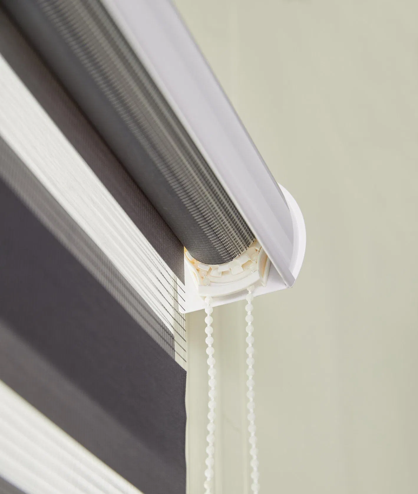 Motoreised Zebra Blinds Day and Night Doule Sheer High Black out Fabric Shades