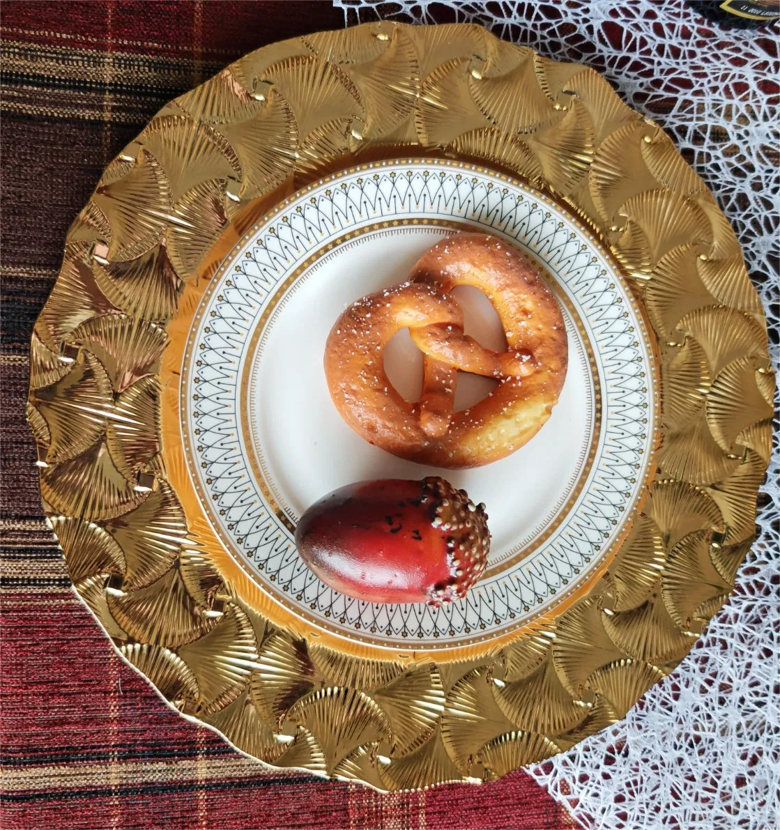 Elegant Round/Square Full Shell Pattern Decorative Dishware with Wholesale Price