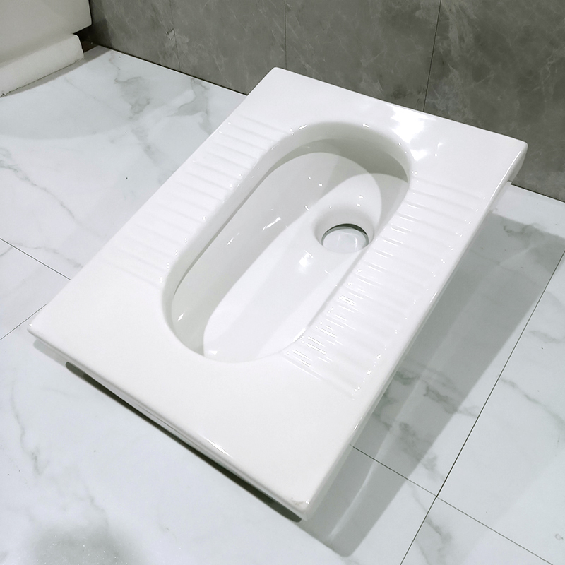 Floor Mounted Smooth Surface Toilet Cheap Water Closet for Public Use Squat Pan Wc