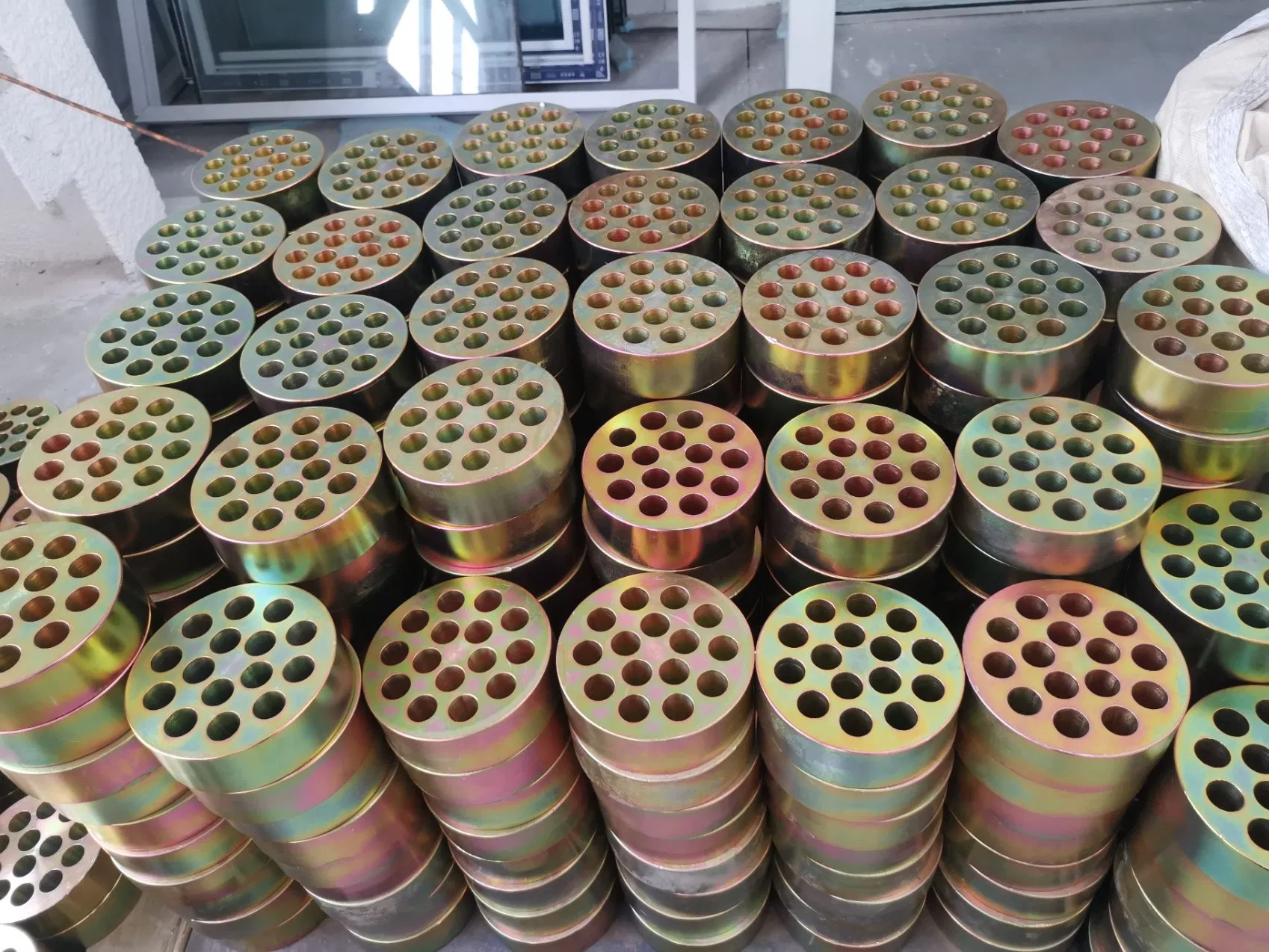 12.7mm 15.24mm Mono Multi Strand Prestressed Anchor Wedge for Concrete Construction