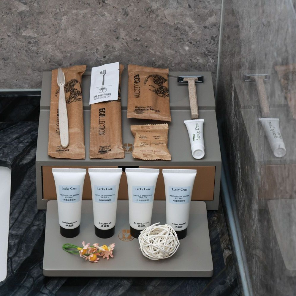 Shower Essentials Set, Body Wash, Shampoo, and Conditioner for Hotel, Resort, SPA