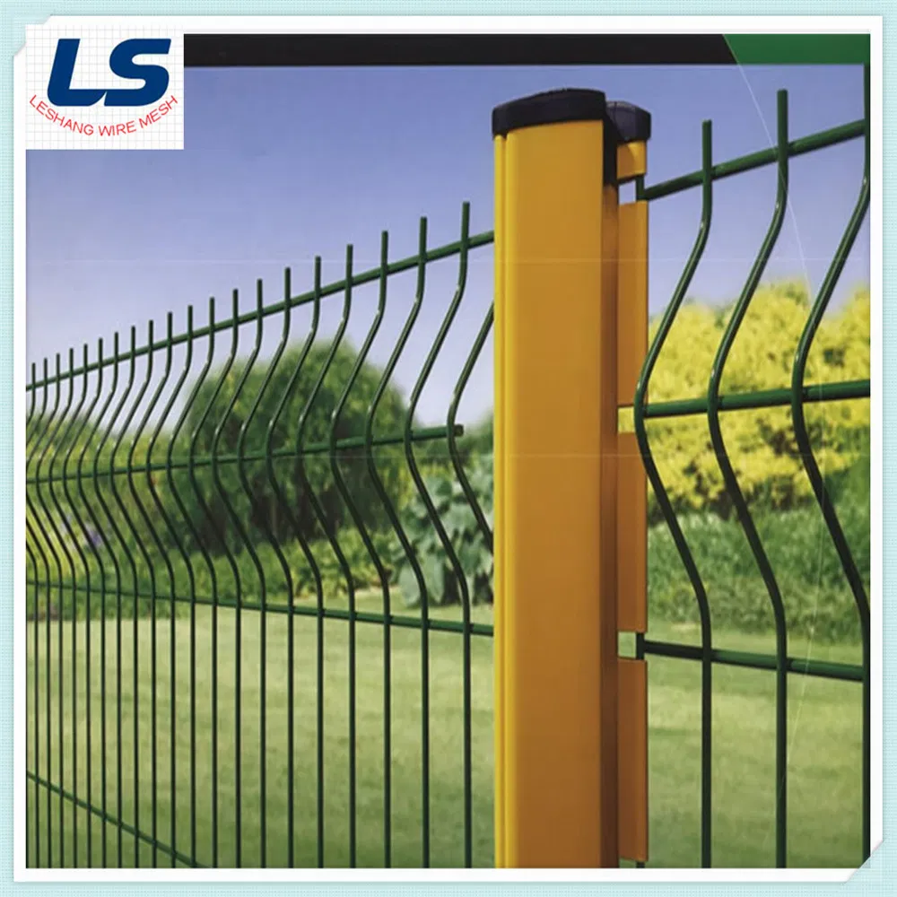 Green Wire Mesh Fence with Triangular Bend 50X200mm