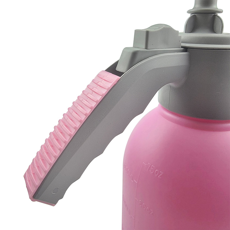 2L Hand Garden Irrigation Water Sprayer