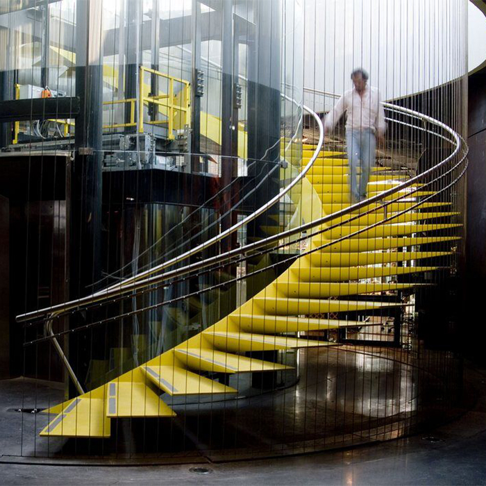 Chinese Factory Price Luxury Spiral Straicase Curved Wood Staircase