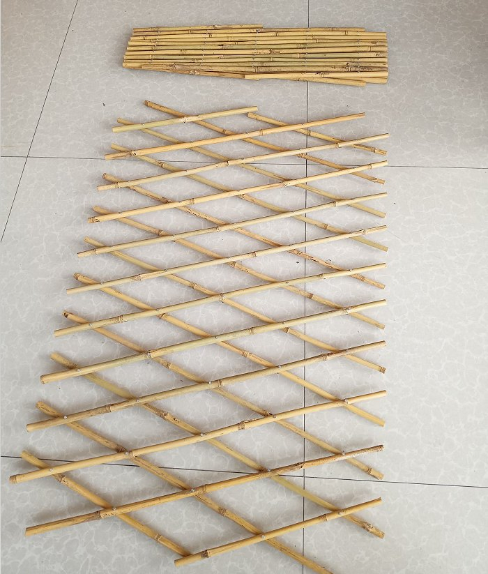 Natural Tonkin Bamboo Fence/Guardrails for Gardens Have a Protective Effect