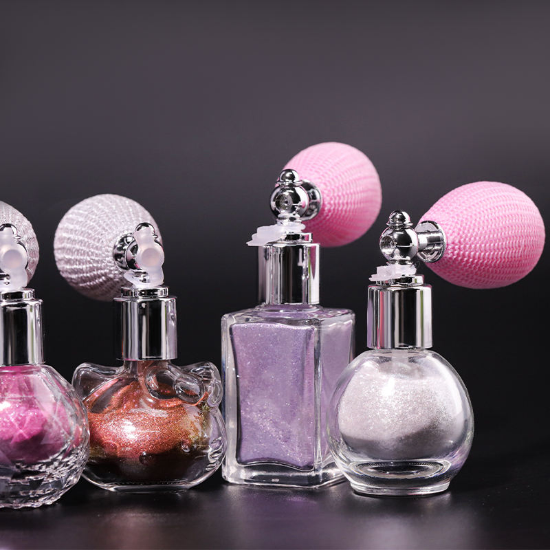 New Arrival High Shine Sparkling Highlighter Powder OEM Custom Logo Private Label High Pigment Vegan Spray Highlight