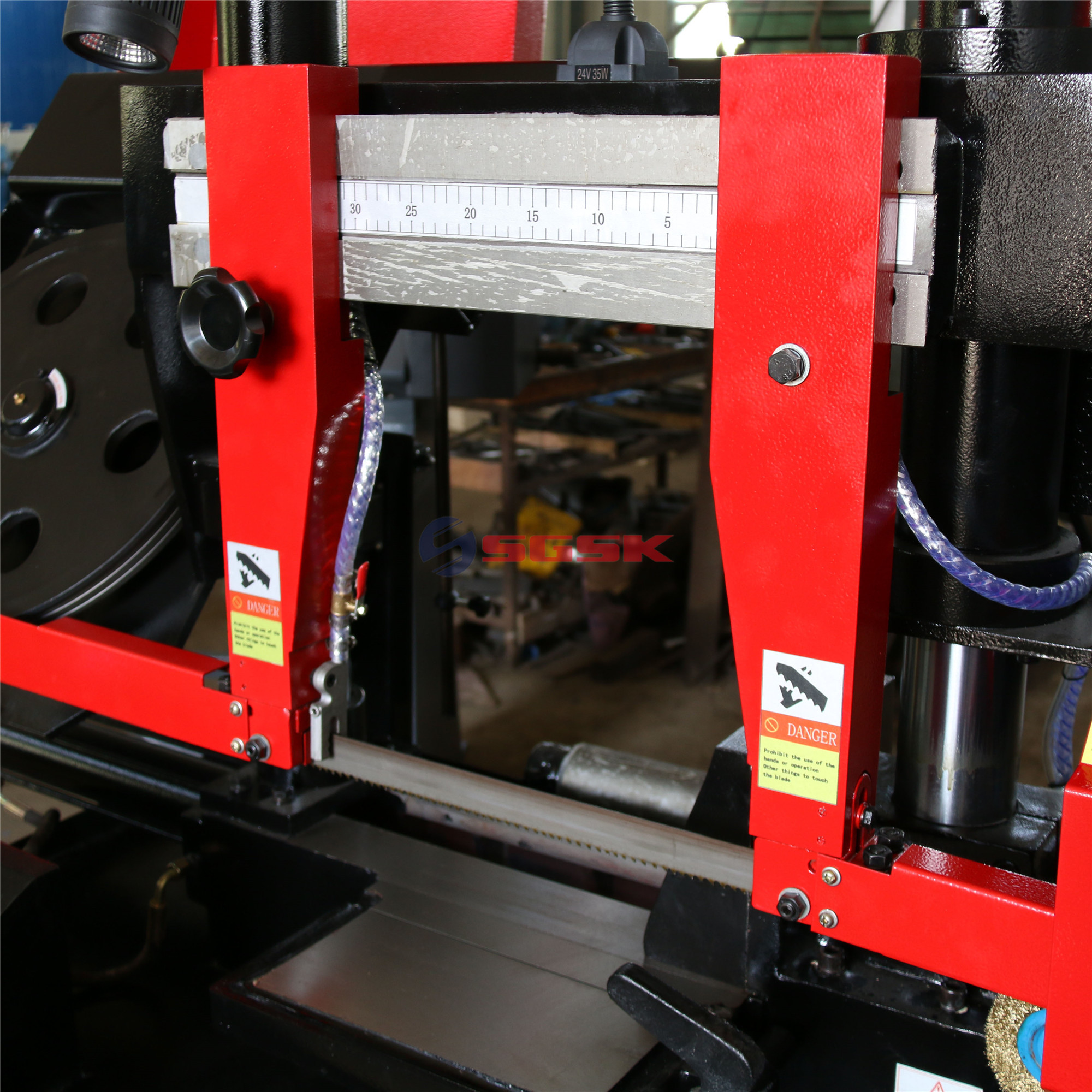 Ленточная пила по металлу горизонтальная GH4235