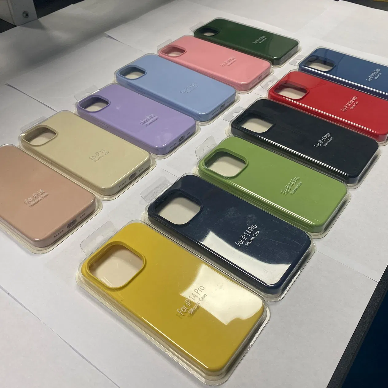 Silicone Phone Case for Apple iPhone 15 14 13 12 11 PRO Max