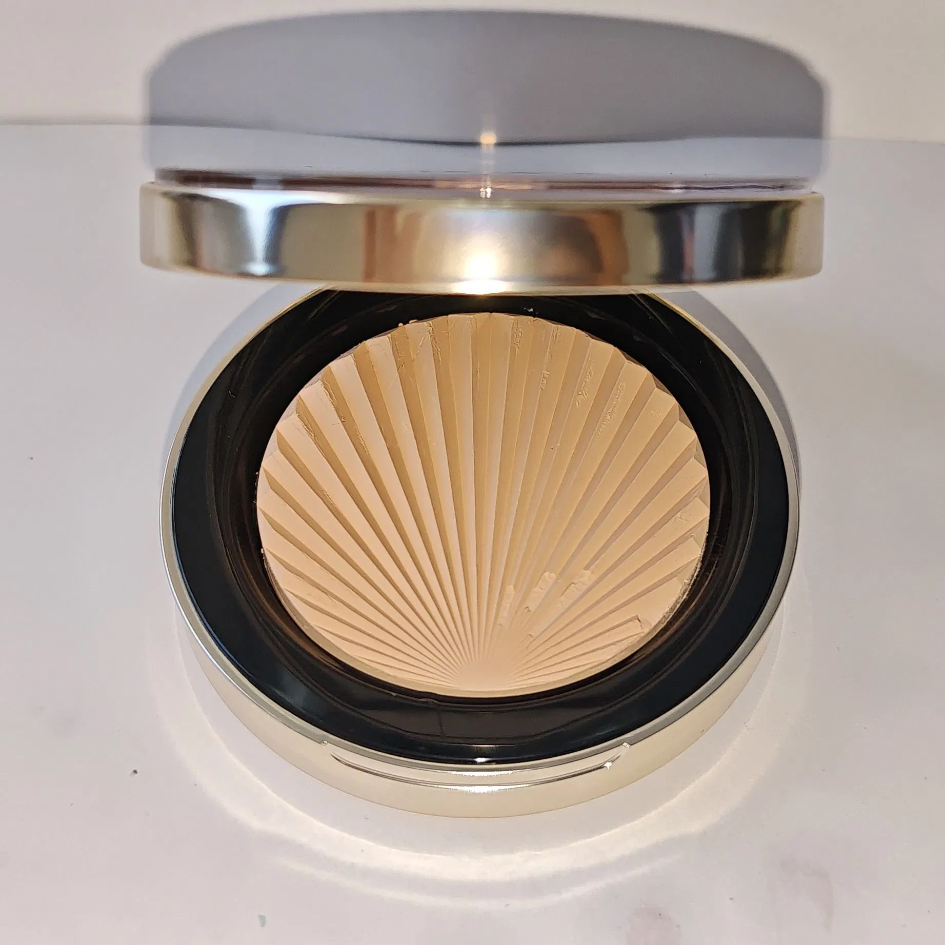 Radiant Glow 3D Primer for Flawless Skin Perfection