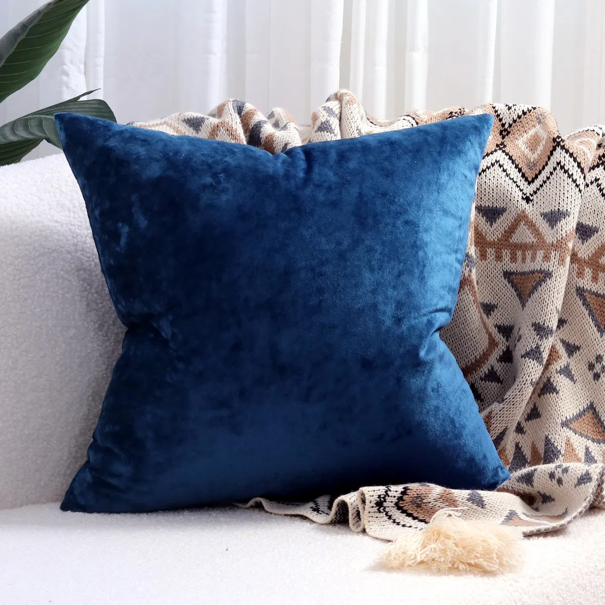 Velvet Throw Pillow Cover Soft Solid Decorative Square Cushion Case for Sofa Bedroom Car Home 55X55/60X60cm Cozy Pillowcase
