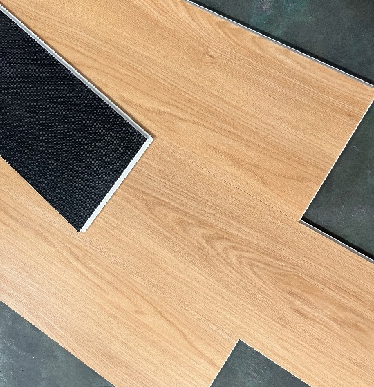 Виниловый пол SPC Click Lock 4-5 мм