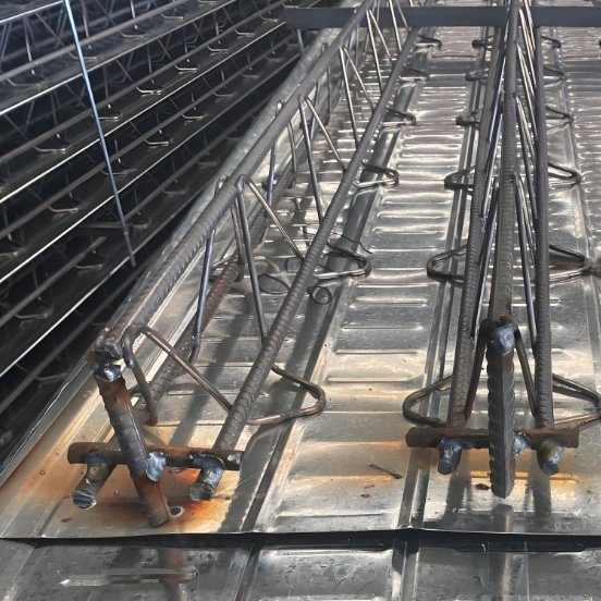 Custom Steel Trusses for Strong and Reliable Floor Decking