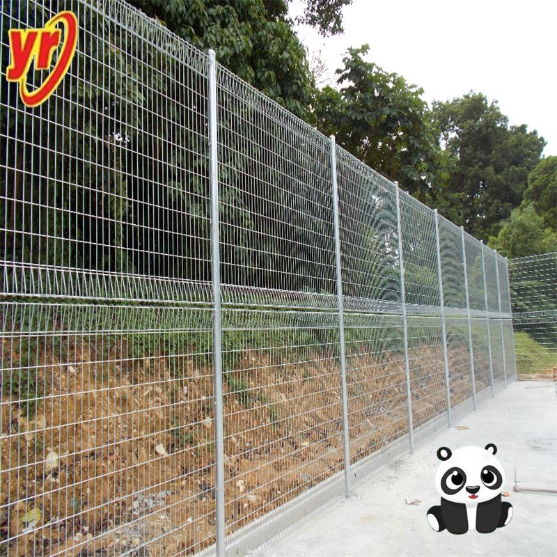 Cost Effective Curved Green Coated Welded Farm Fence