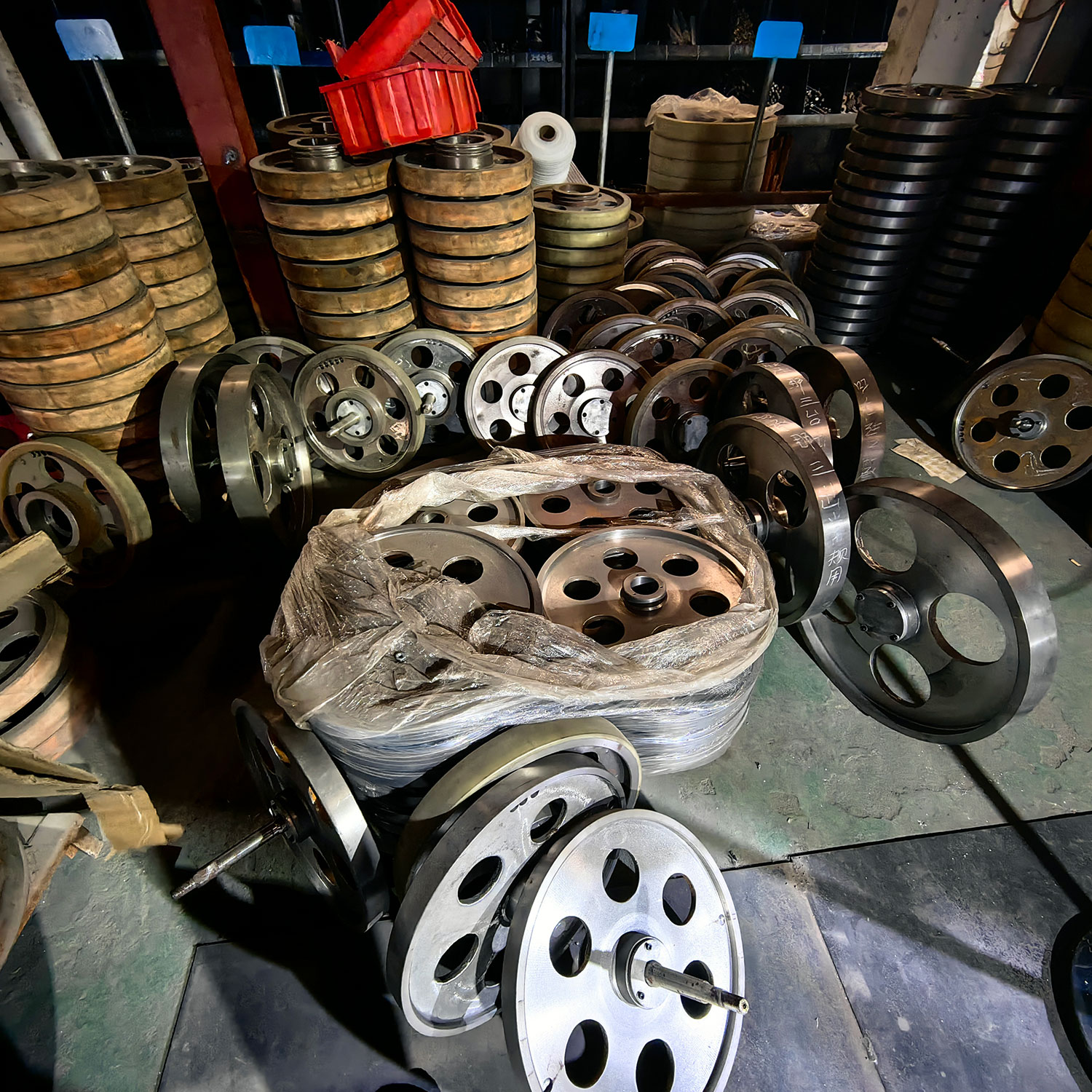 Станок ленточнопильный автоматический по дереву MJG396U