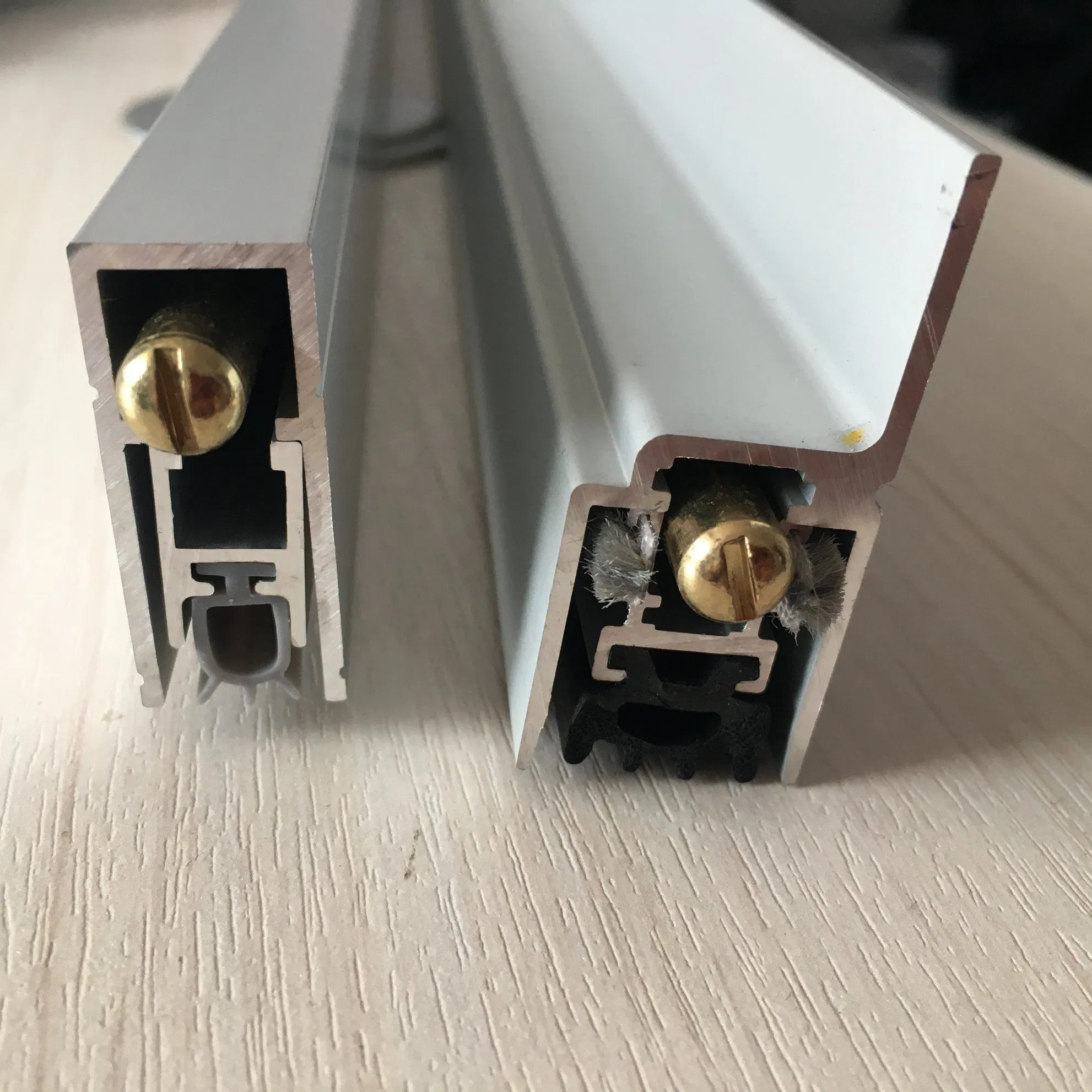 Drop Down Acoustic Seal Automatic Door Bottom Seal