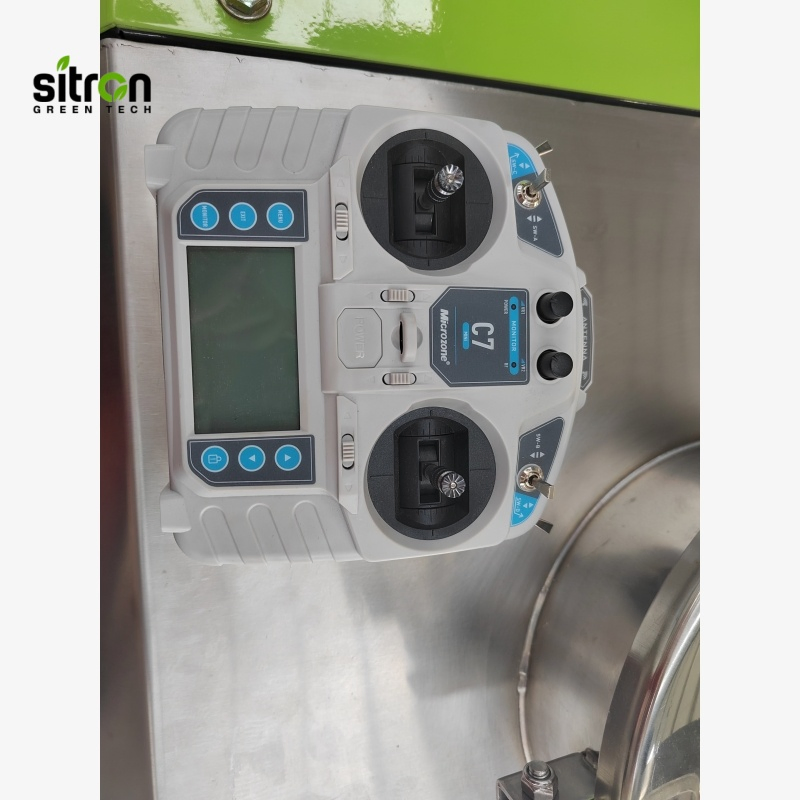 Remote Control Garden Crawler Agriculture Robot Sprayer