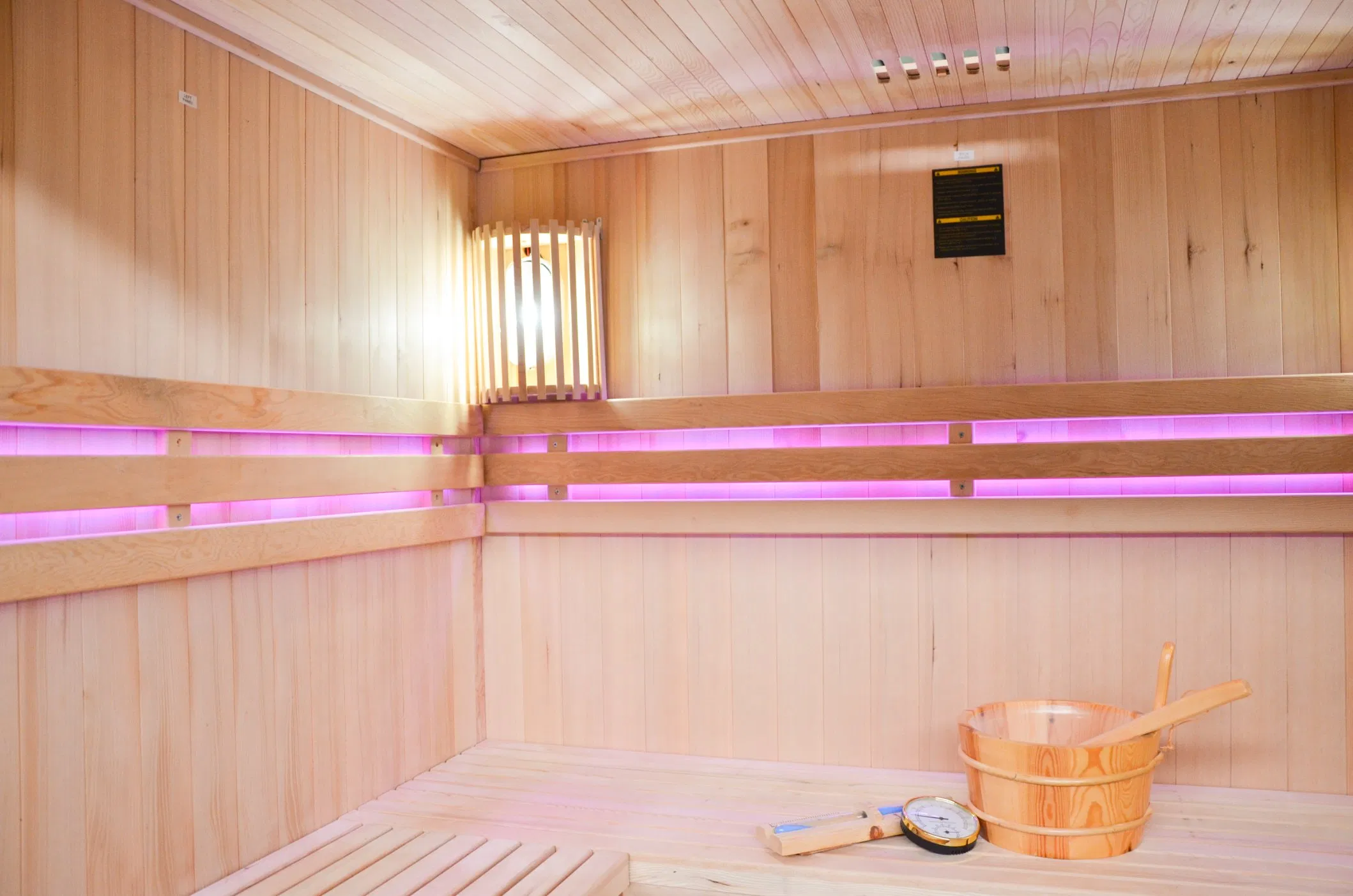 2023 Indoor 4 People Traditional Sauna Room Ozone Therapy Sauna Room