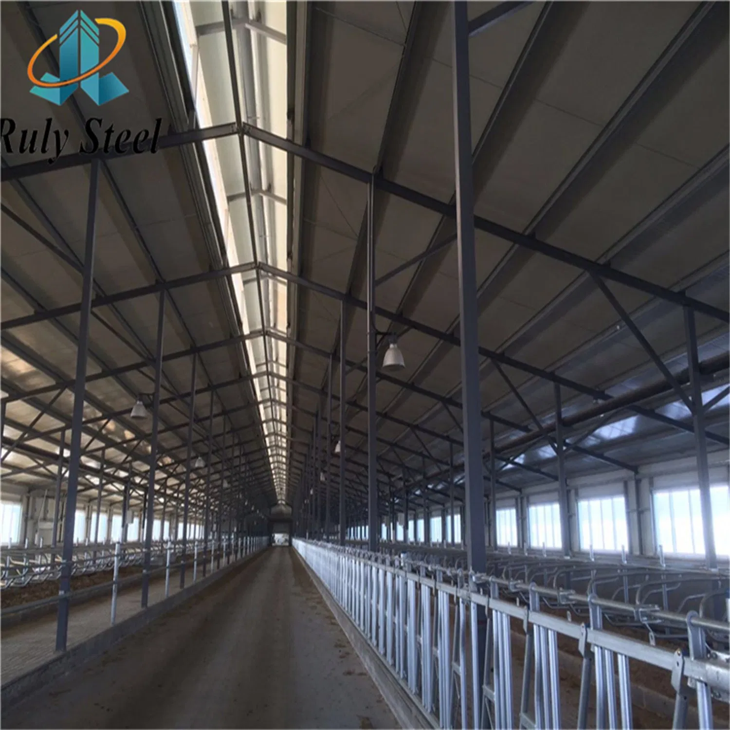 Anti-Corrosion Thermal/Heat Insulation Painted Galvanizied Treatment Prefab/Prefabricated Steel Structure Broiler House Poultry House