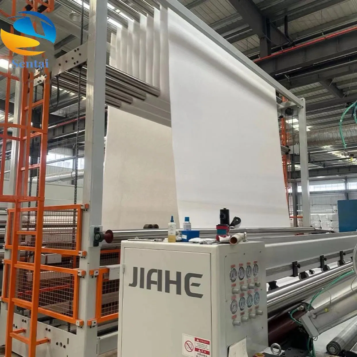 White Polyester/Polypropylene Short Fiber Needle Punched Geotextile Reinforced Geotextile for Aircraft Runway Foundation