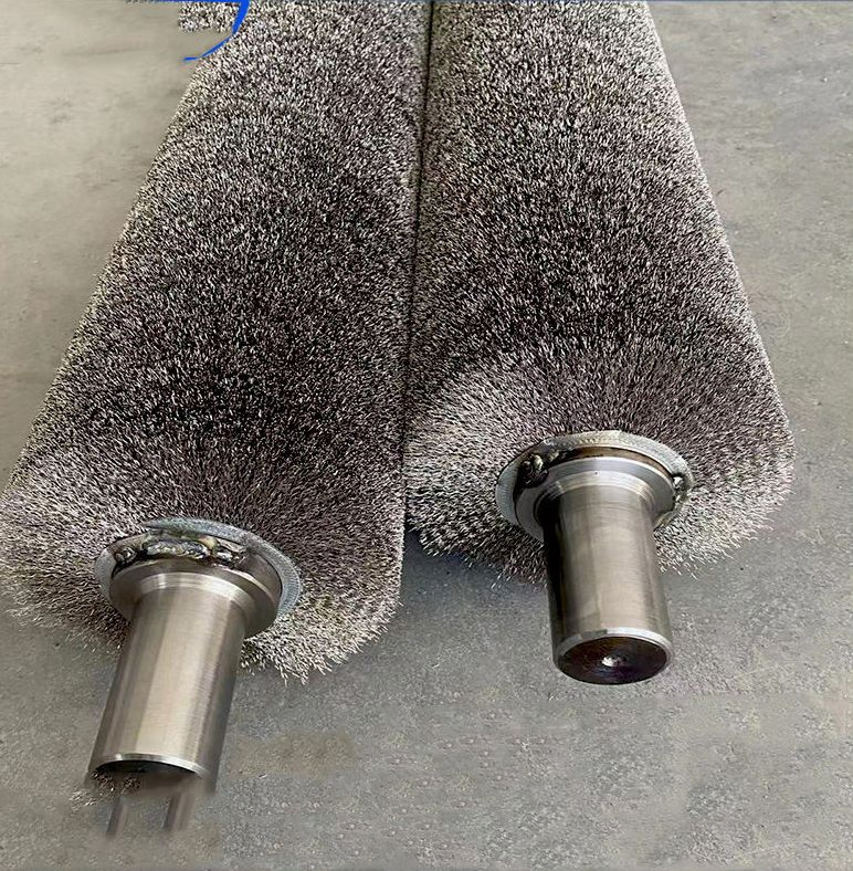 Steel Wire Roller Brush Wire Brush Roller for Polishing Industrial Wire Rust Removal Roller Brush Steel Wire Roller Brush with Shaft Wide Face Roller Brush