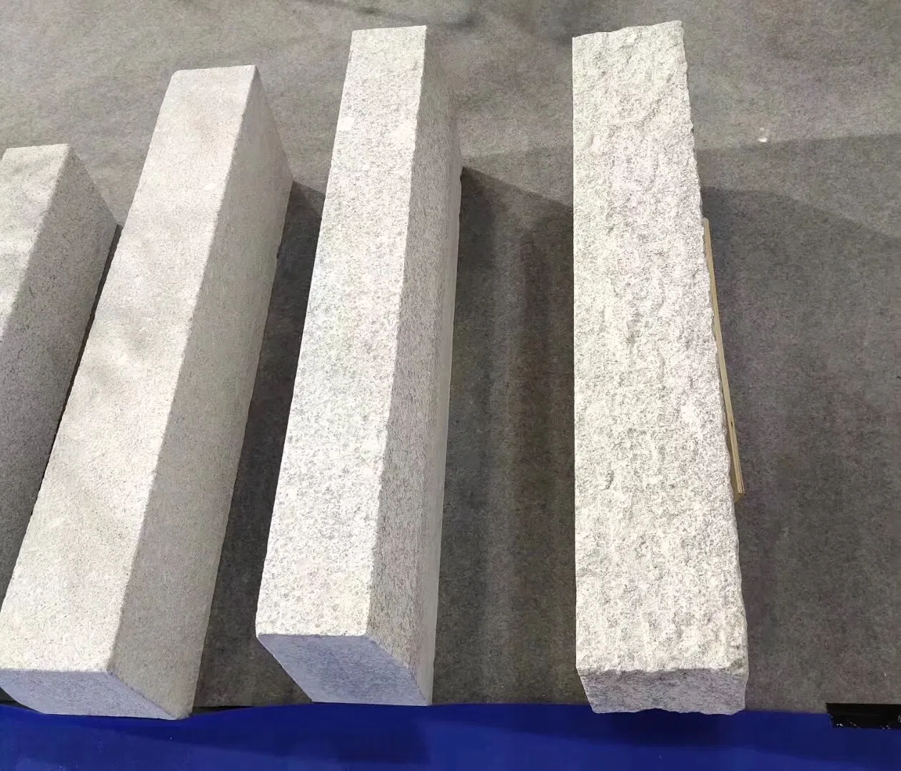 Cheap Grey /Black/White/Yellow/Granite Kerbstone/Curbstone/Kerbs for Garden / Landscape/ Paving/Road