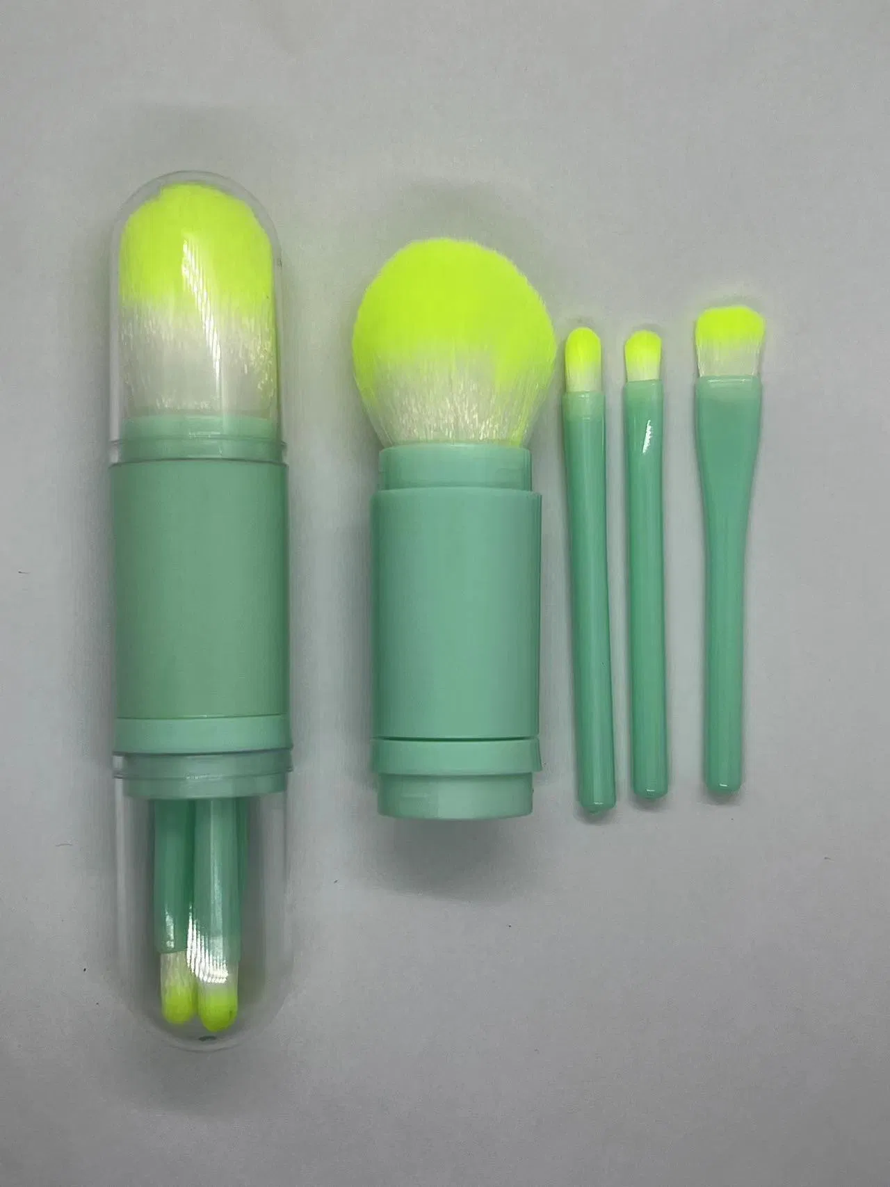 Ortable Retractable Makeup Brush Set, Multi-Functional Travel Kit for Eyeshadow/Foundation