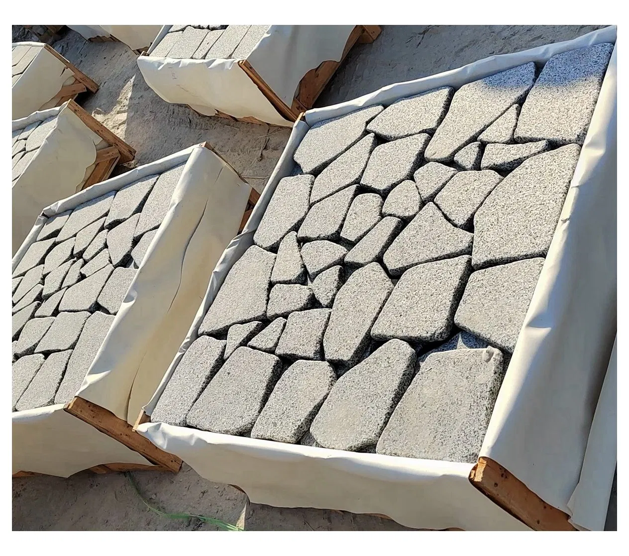 Red Granite Random Stone Flooring Paving Steping Stone for Garden