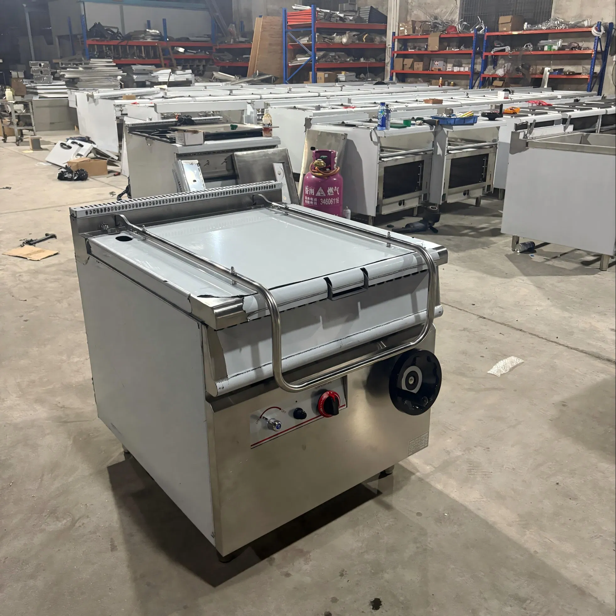 Commercial Kitchen Equipment Tilting Braising Pan for Commercial Kitchens - Gas or Electric Power