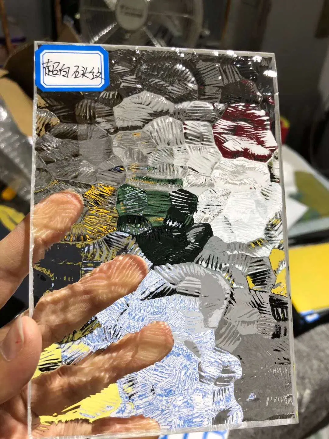 Customized Building Tempered Ribbed Pattern Glass Decorative Shower Screen Glass with Cheap Price