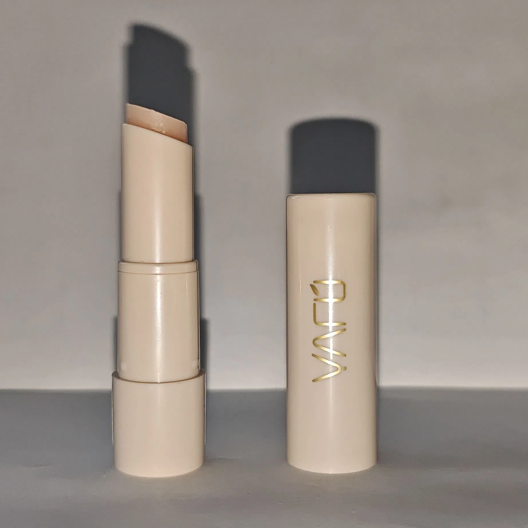 Nourishing Private Label SPF Lip Balm with Exotic Flavors
