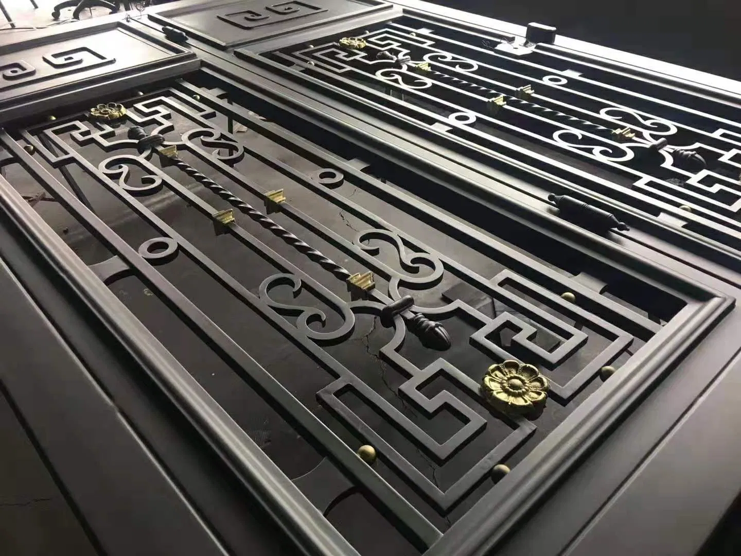 Faux Finishing Anti-Rust Wrought Iron Door with Insulating Glass