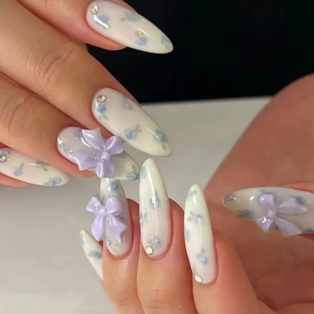 2026 High-Quality Blue Flower Fake Nails Almond-Shaped 3D Design Artificial Nails 24 Fake Nails