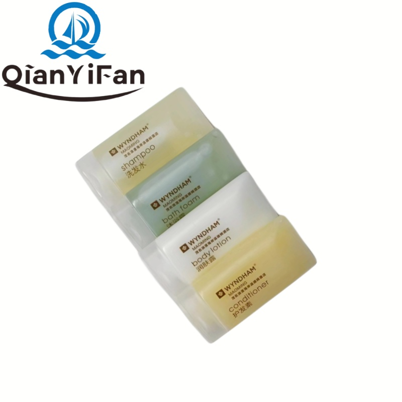 35ml Body Wash Moisturizer Shampoo Conditioner Hotel Room Wash and Treatment Set Natural Ingredients Small Portable Travel Hotel SPA Vacation Ideal