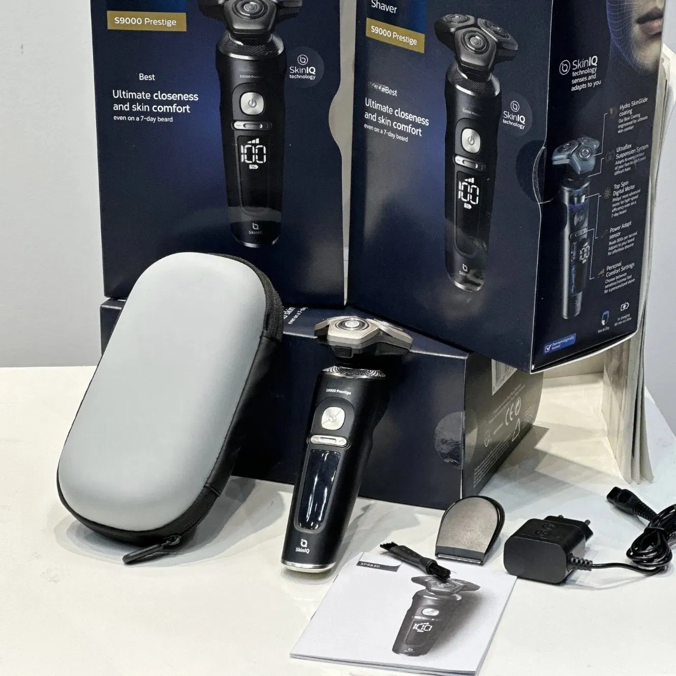 Phelips Norelco 9400 Electric Shaver with Bikini Razor for Men