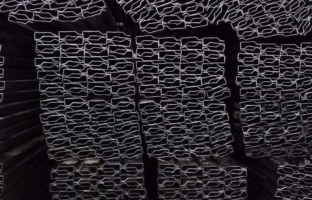 Q235/ Wear and Corrosion Resistant/Hot Rolled Galvanized Section Steel